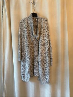 BB Dakota Marled Black and White Eyelash Open Shawl Cardigan
